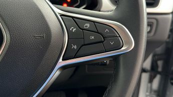 Renault Captur TECHNO E-TECH