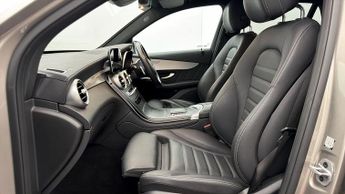 Mercedes-Benz GLC GLC 300 DE 4MATIC AMG LINE PREMIUM