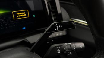 Renault Megane E-Tech ICONIC