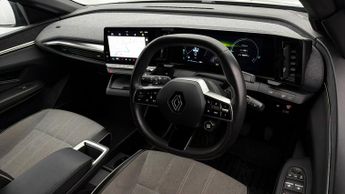 Renault Megane E-Tech ICONIC