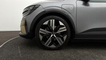 Renault Megane E-Tech ICONIC