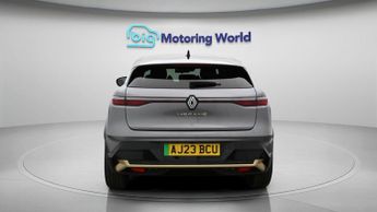 Renault Megane E-Tech ICONIC