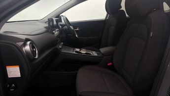 Hyundai KONA PREMIUM