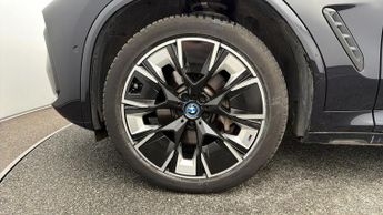 BMW iX3 M SPORT PRO