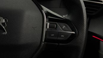 Peugeot E-2008 GT