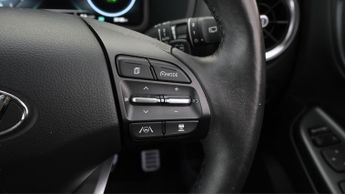 Hyundai KONA PREMIUM