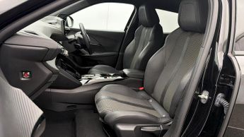 Peugeot E-2008 GT