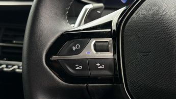 Peugeot 2008 PURETECH EAT8 S/S ALLURE