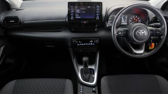 Toyota Yaris ICON