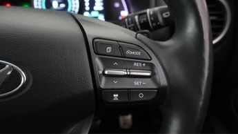 Hyundai KONA PREMIUM SE