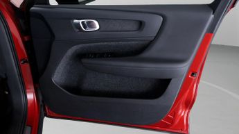 Volvo C40 RECHARGE CORE