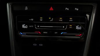 Volkswagen T-Roc STYLE TSI DSG