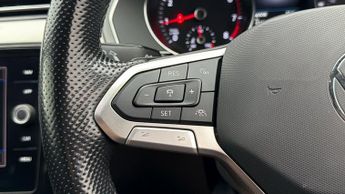 Volkswagen Passat R-LINE TSI EVO DSG
