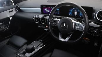 Mercedes-Benz CLA CLA 180 AMG LINE