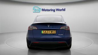 Tesla Model Y PERFORMANCE AWD