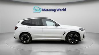 BMW iX3 M SPORT PRO