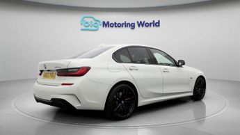 BMW 3 Series 330E M SPORT