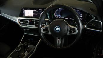 BMW 3 Series 330E M SPORT