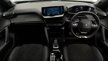 Peugeot E-2008 GT PREMIUM