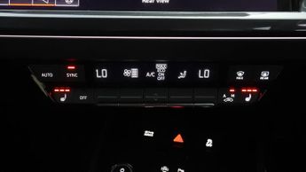 Audi Q4 e-tron S LINE