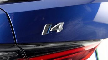BMW i4 EDRIVE40 M SPORT