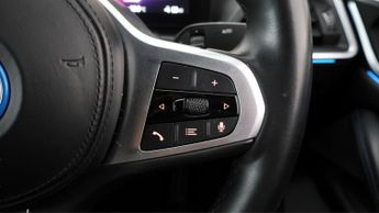 BMW i4 EDRIVE40 M SPORT