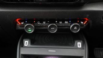 Citroen e-C4 SHINE PLUS