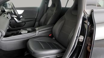 Mercedes-Benz CLA CLA 250 E AMG LINE PREMIUM PLUS NIGHT ED