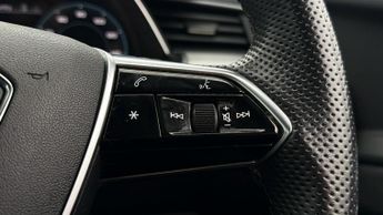 Audi e-tron SPORTBACK QUATTRO S LINE