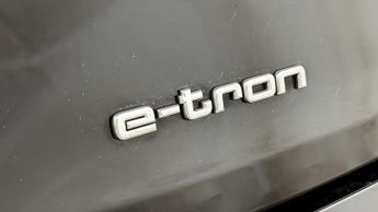 Audi e-tron SPORTBACK QUATTRO S LINE