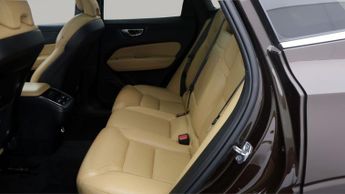 Volvo XC60 B4 INSCRIPTION AWD