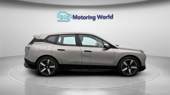 BMW iX XDRIVE40 M SPORT