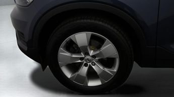 Volvo XC40 T3 MOMENTUM