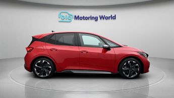 CUPRA Born V2