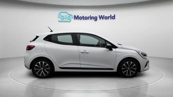Renault Clio EVOLUTION E-TECH
