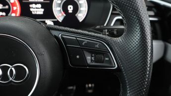Audi A4 TFSI S LINE