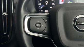 Volvo XC40 RECHARGE T5 R-DESIGN PRO