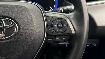 Toyota Corolla VVT-I ICON TECH