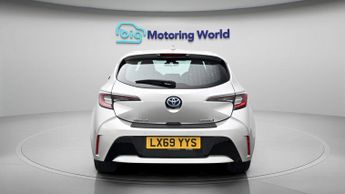 Toyota Corolla VVT-I ICON TECH
