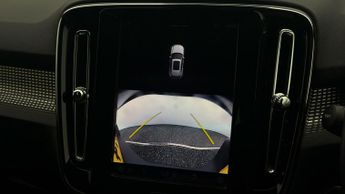 Volvo XC40 B4 PLUS BLACK EDITION
