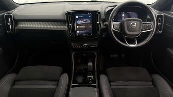 Volvo XC40 B4 PLUS BLACK EDITION