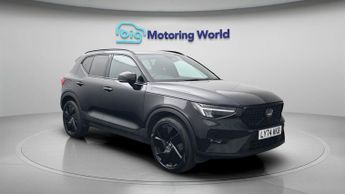 Volvo XC40 B4 PLUS BLACK EDITION