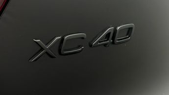 Volvo XC40 B4 PLUS BLACK EDITION