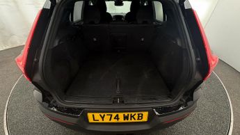 Volvo XC40 B4 PLUS BLACK EDITION