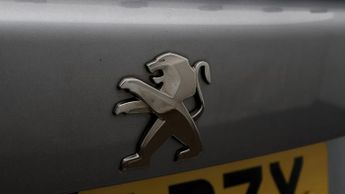 Peugeot E-2008 GT