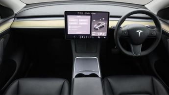Tesla Model Y LONG RANGE AWD