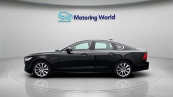 Volvo S90 T4 MOMENTUM PLUS