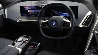 BMW iX XDRIVE40 M SPORT