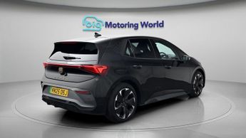 CUPRA Born V2