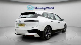 BMW iX XDRIVE40 M SPORT